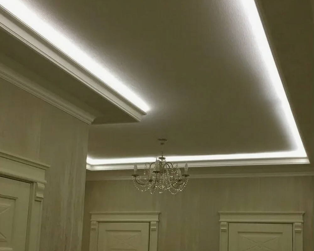 Карниз потолочный из полистирола высокой плотностиNMC IL3 50*32,5*2000 Белый под покраску