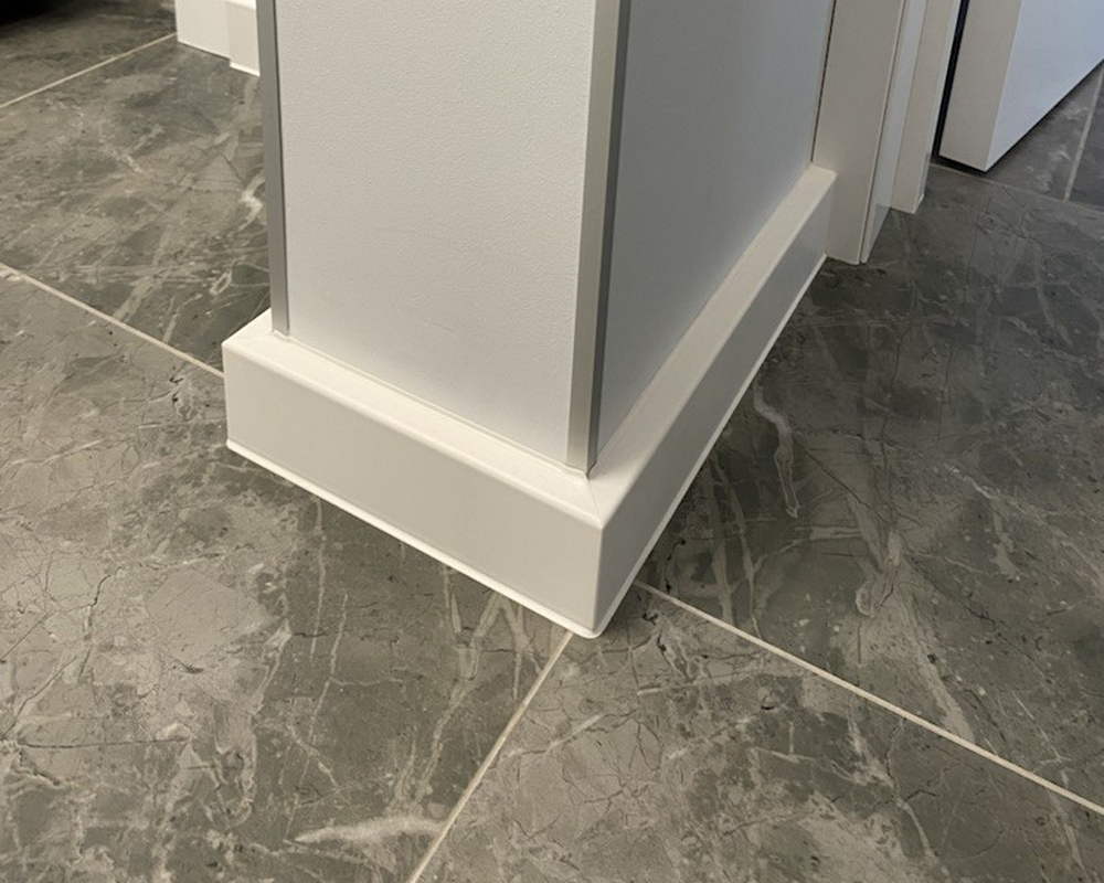 Плинтус ХДФ Dollken Cubu Flex Life XL 80 мм х 2,5 м 5012 Белый