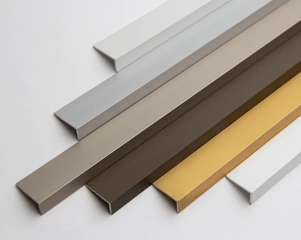 Угол декоративный 40х20 Уп 14-27.2700.516 Белый