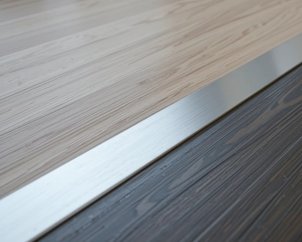 Профиль стыкоперекрывающий ЛС 10НСБ(304).2700.001 2,7 м Серебро