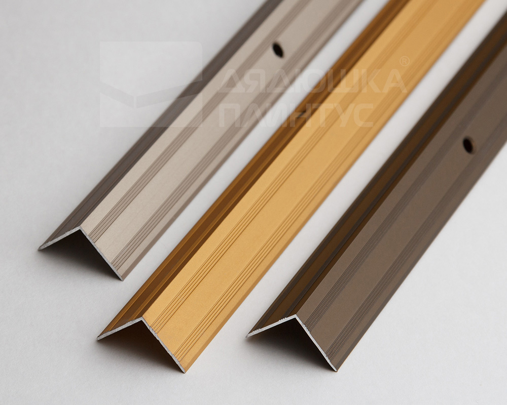 Порог угловой ПУ 05.2700.281 Сосна