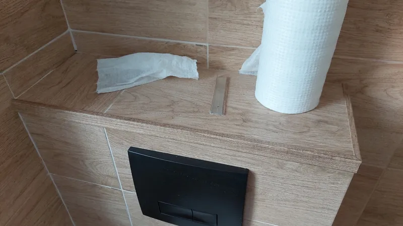 Угол декоративный 20х20 Уп 06-27.2700.589 Клен беленый