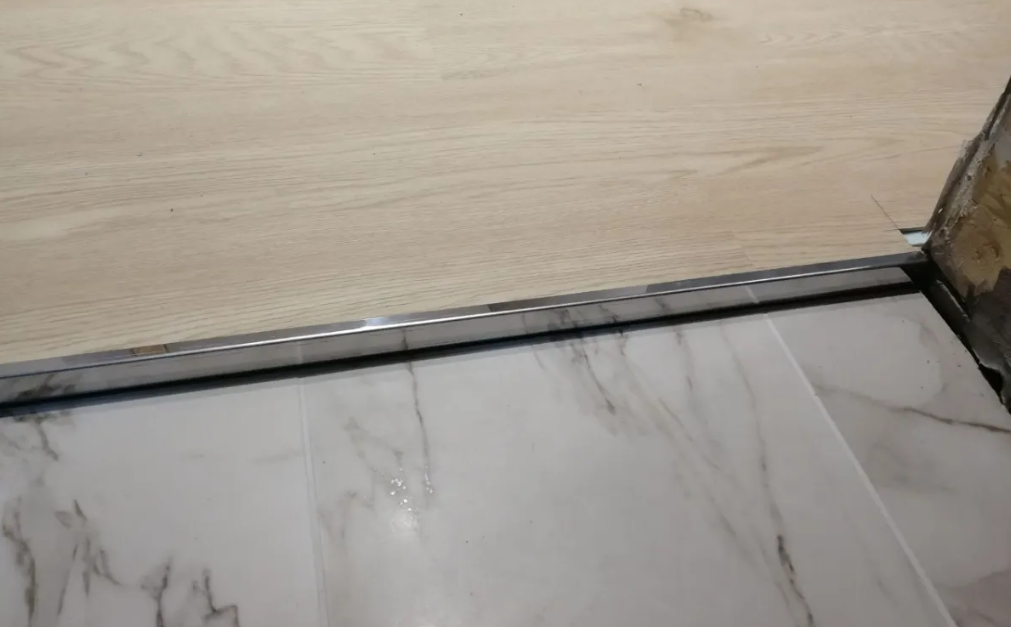 Профиль окантовочный Волшебная палочка MSPK 13.2700.042L 10мм 2,7м Шампань матовая