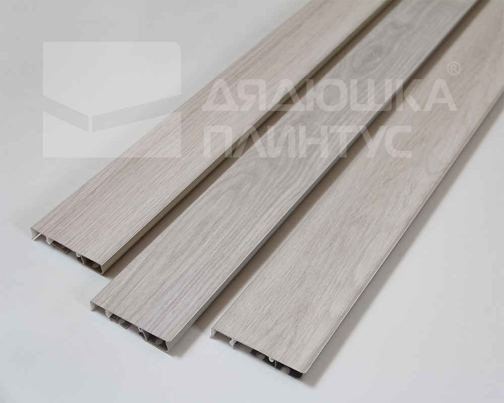 Плинтус ПВХ Cezar матовый с мягким краем HI-LINE PRESTIGE 089 Белый