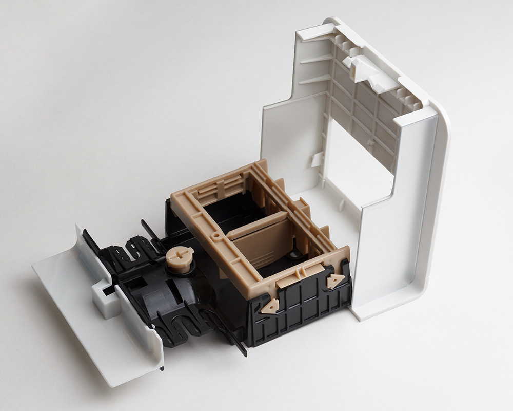 Декоративная накладка на монтажный бокс 1компл. Белый