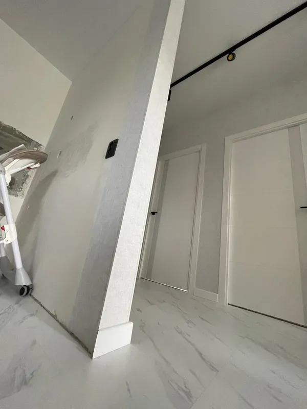 Профиль угловой Волшебная палочка MSUP 01-27.2700.16 10*10мм 2,7м Белый