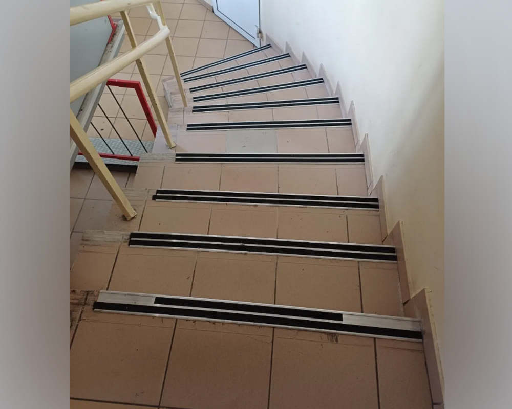 Порог одноуровневый ПС 08-1.900.04л Бронза