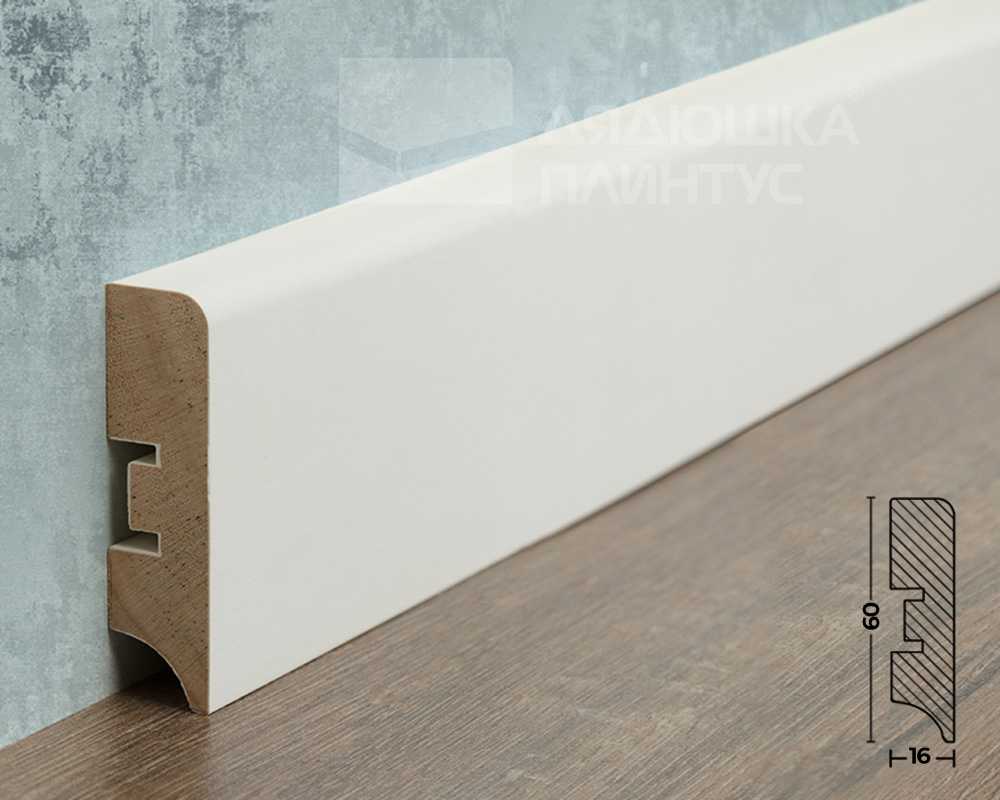 Плинтус кедр Стоунвуд. 60 60мм 2,35м Белый