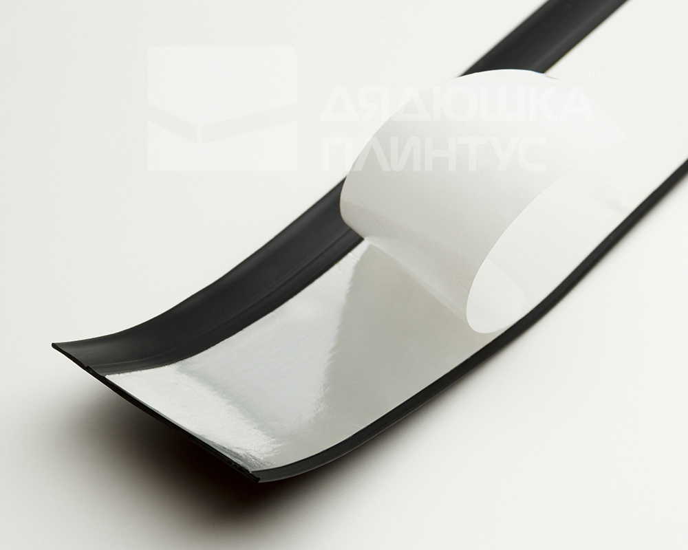 Плинтус эластичный на клеевой основе ПВХ Dollken WLK50 50мм х 15мм 0110 Черный