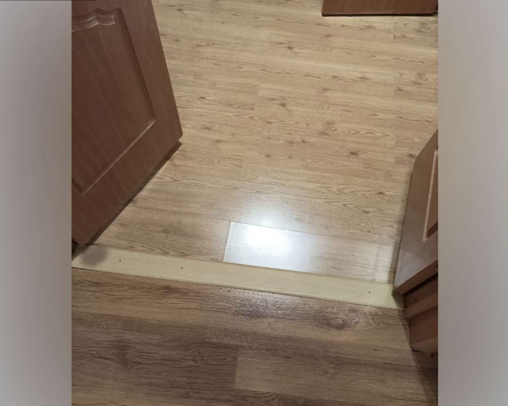 Порог одноуровневый ПС 05.1800.086 Пробка