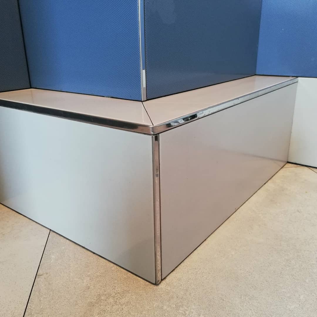 Профиль для внешнего угла 10мм 2,7м нержавеющая сталь MSPK 01-10NSP.2700.001