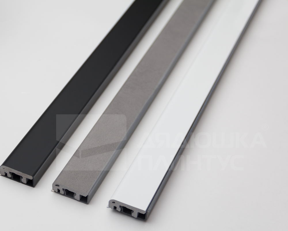 Кухонный плинтус Thermoplast AP630-1208 Инокс