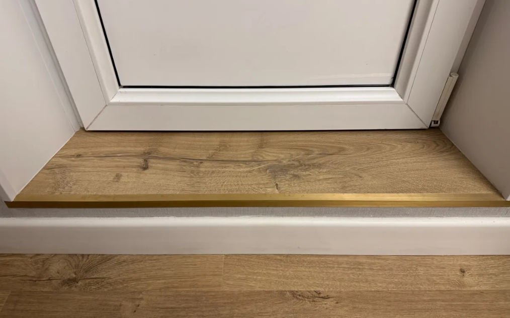 Угол наружный Латунь полированная Progress. 15 15мм 2,7м PEGOL 15А