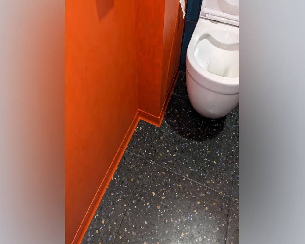 Плинтус из полистирола высокой плотности Волшебная Палочка 60*20*2000. MSPOL 122 Белый под покраску