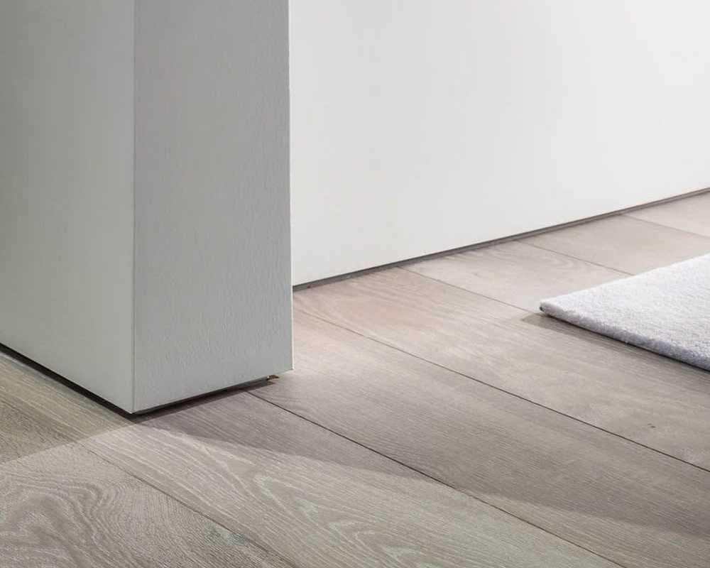 Теневой профиль Decaro Engineering D001 Серебро 2,0 м