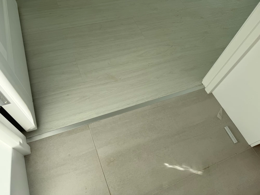 Профиль стыкоперекрывающий ПС 11НСП.2700.001 Полированый