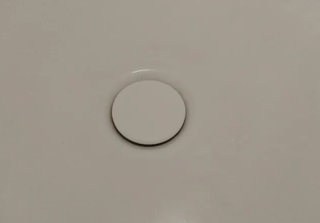 Пробка для ванны акриловая с уплотнителем Черная