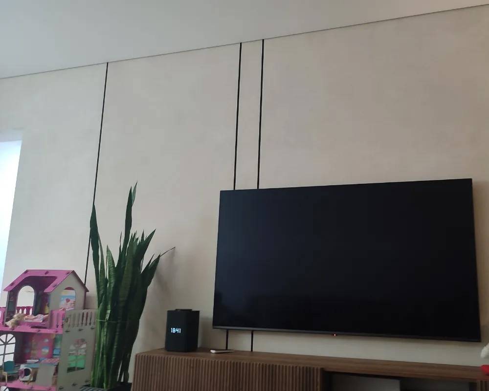 PV83-42 Профиль П-образный Муар Черный 10мм х 2.7м