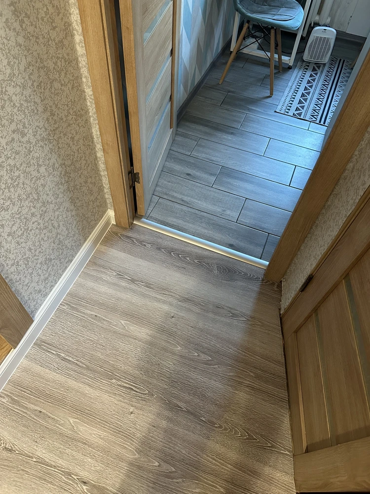 Порог разноуровневый ПР 06.900.083н Бук натуральный