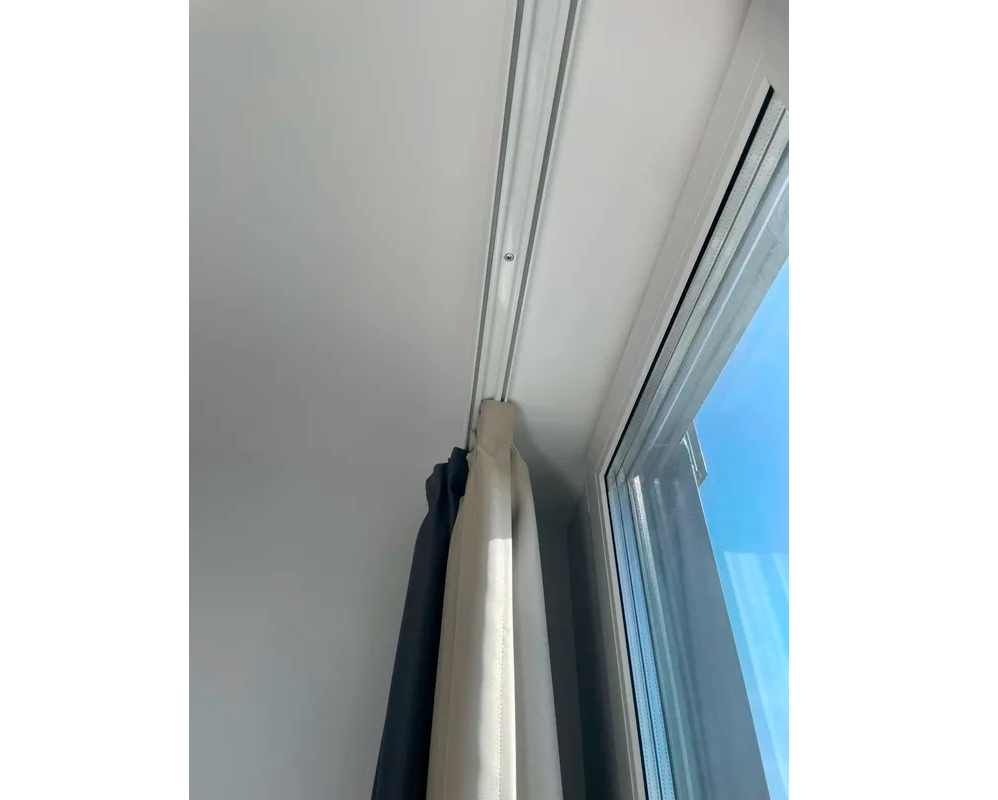 Карниз двухрядный алюминиевый ТРЭК УЮТ 3,6м Черный составной