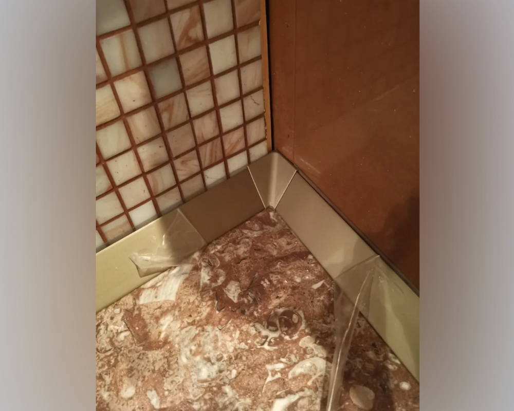 Плинтус для столешниц вогнутый Алюминий Волшебная палочка 30*30 3,05м Бронза