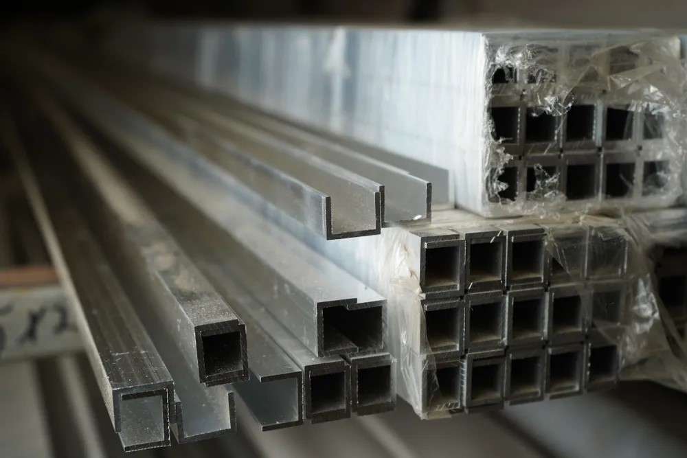 Швеллер 10*15*10 мм Шв 12.2000.504л Бронза. Цена за 5 штук.