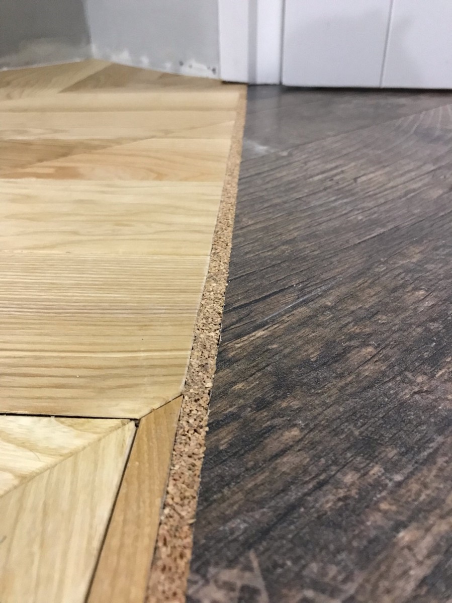 Компенсатор пробковый ВОЛШЕБНАЯ ПАЛОЧКА 900*15*10мм Р10