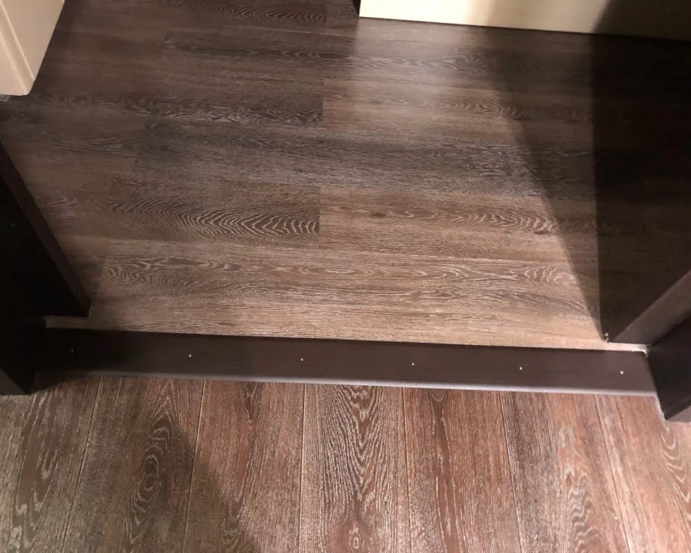 Порог одноуровневый ПС 18.900.15 Черный