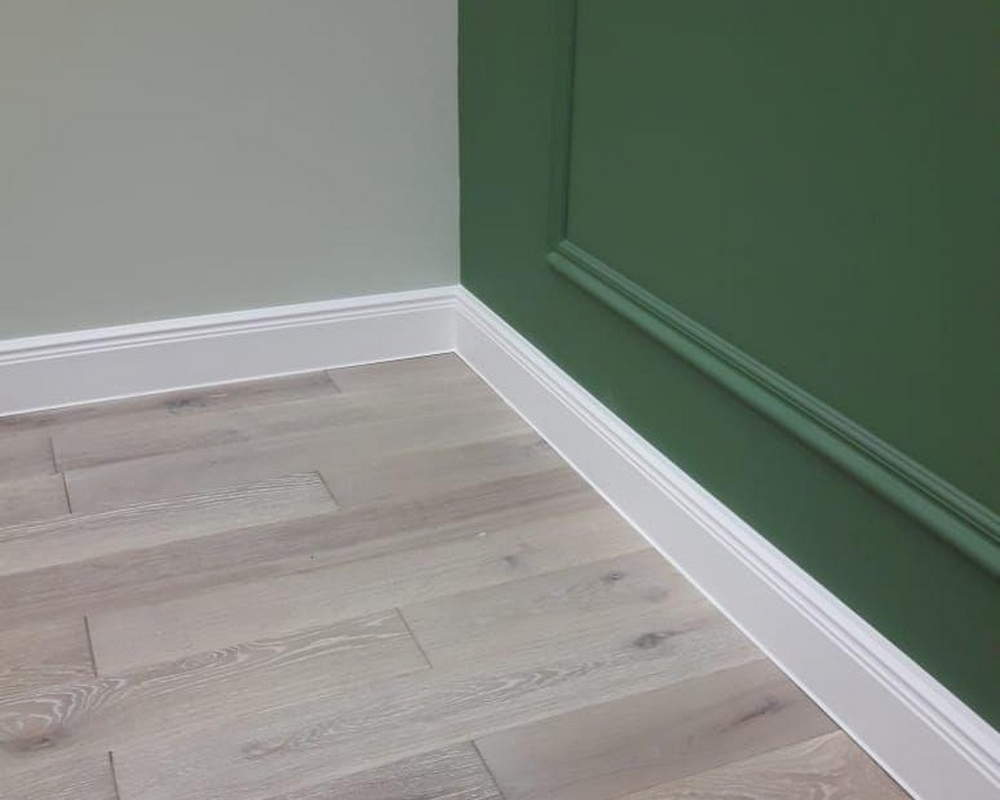 Плинтус ХДФ Dollken Cubu Hamburg Style 100 мм х 2,5 м 5012 Белый