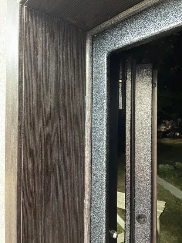 Галтель ПВХ LEMAL 14х14мм. 2,5м. 0103