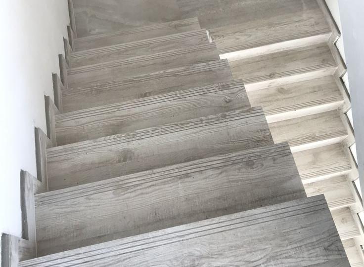 Алюминиевый составной порог Progress 10/12*25мм Черное тиснение PINYC46W 09