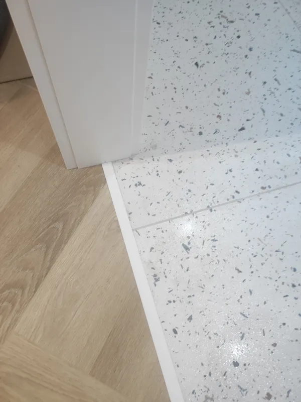 Алюминиевый  профиль ПТ-40  серебро/мат 2,7 м