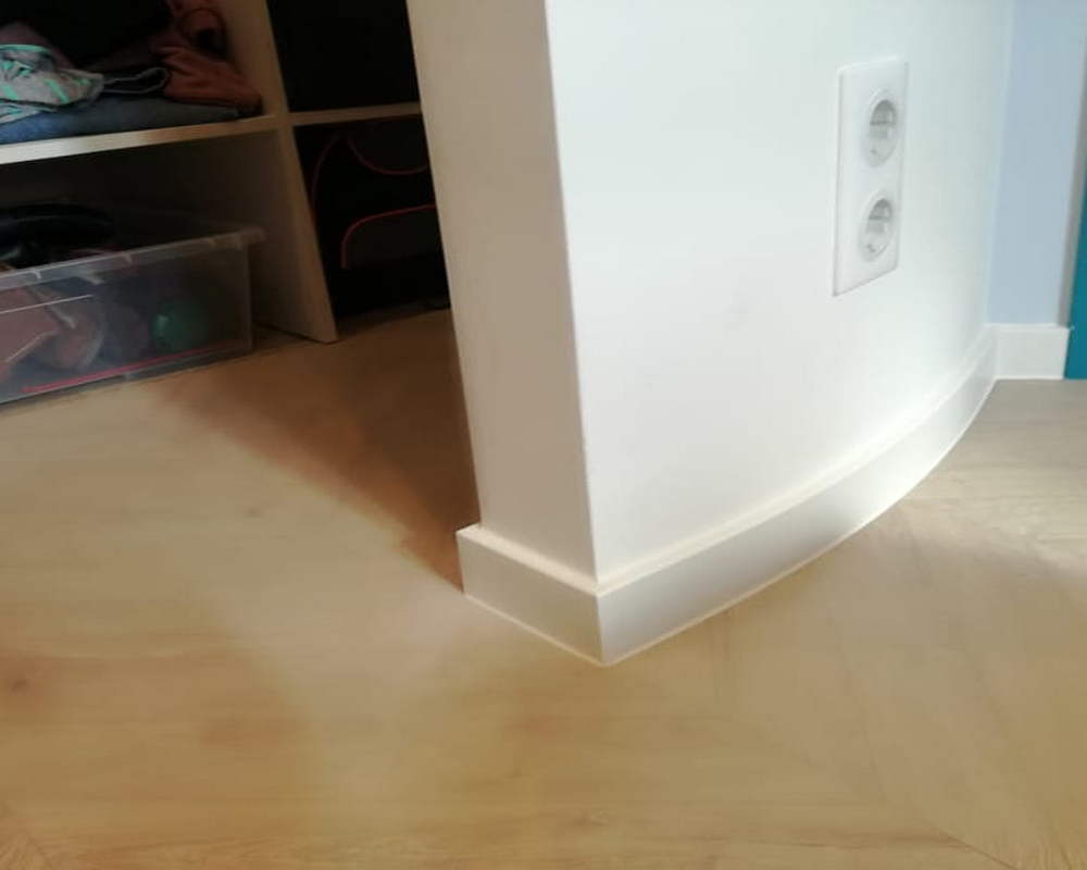 Плинтус ХДФ Dollken Cubu Flex Life XL 80 мм х 2,5 м 5012 Белый