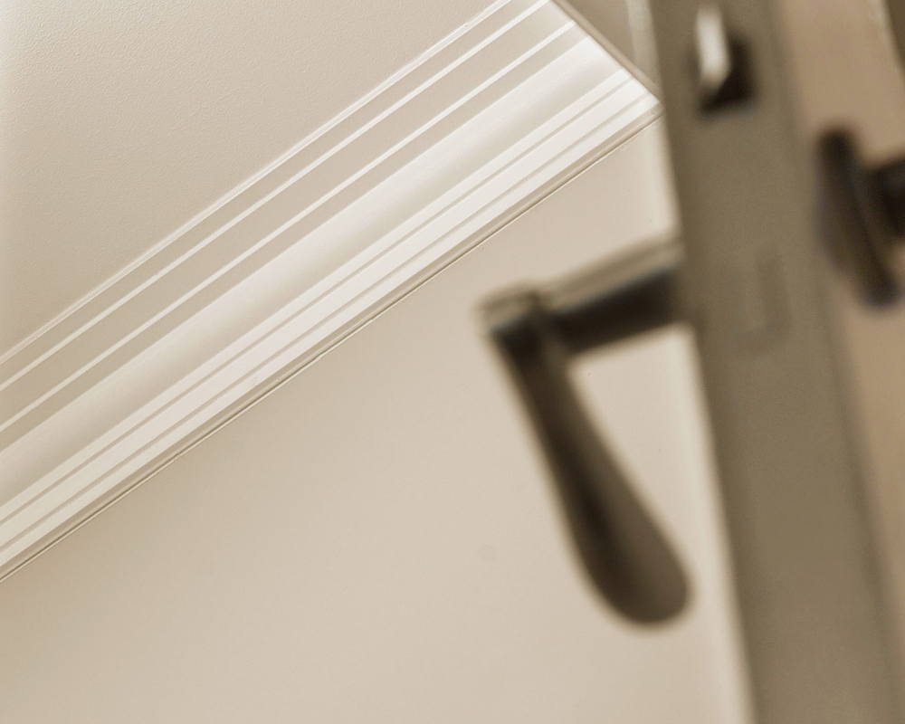 Карниз потолочный NMC WT24 150*150*2000 Белый под покраску