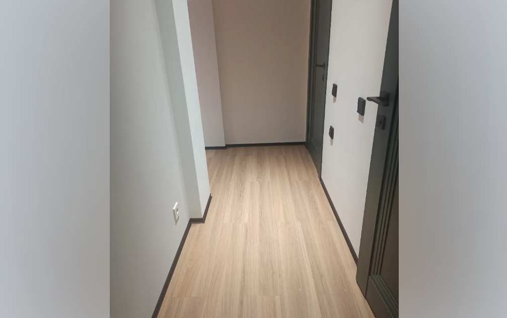 Плинтус алюминиевый Волшебная Палочка 100мм 3,0м Шампань матовая