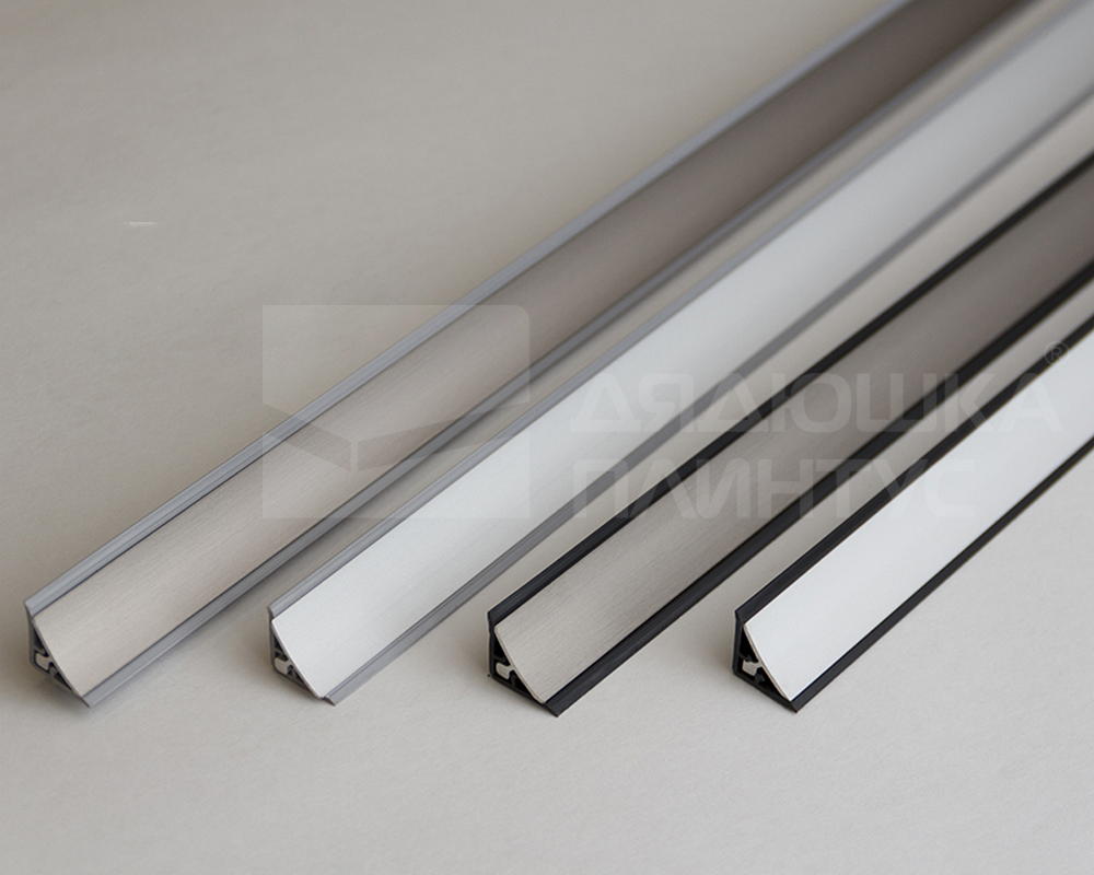 Алюминиевый плинтус для столешницы AP860 14х14х3,0 инокс /черный уплотн. (фур-ра 494-202) (8)