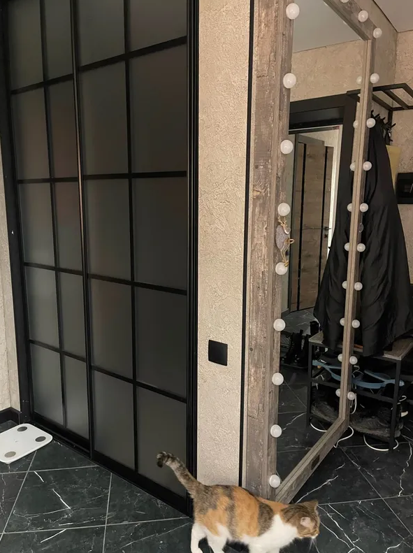 Угол декоративный 20х20 Уп 06-27.2700.515 Черный