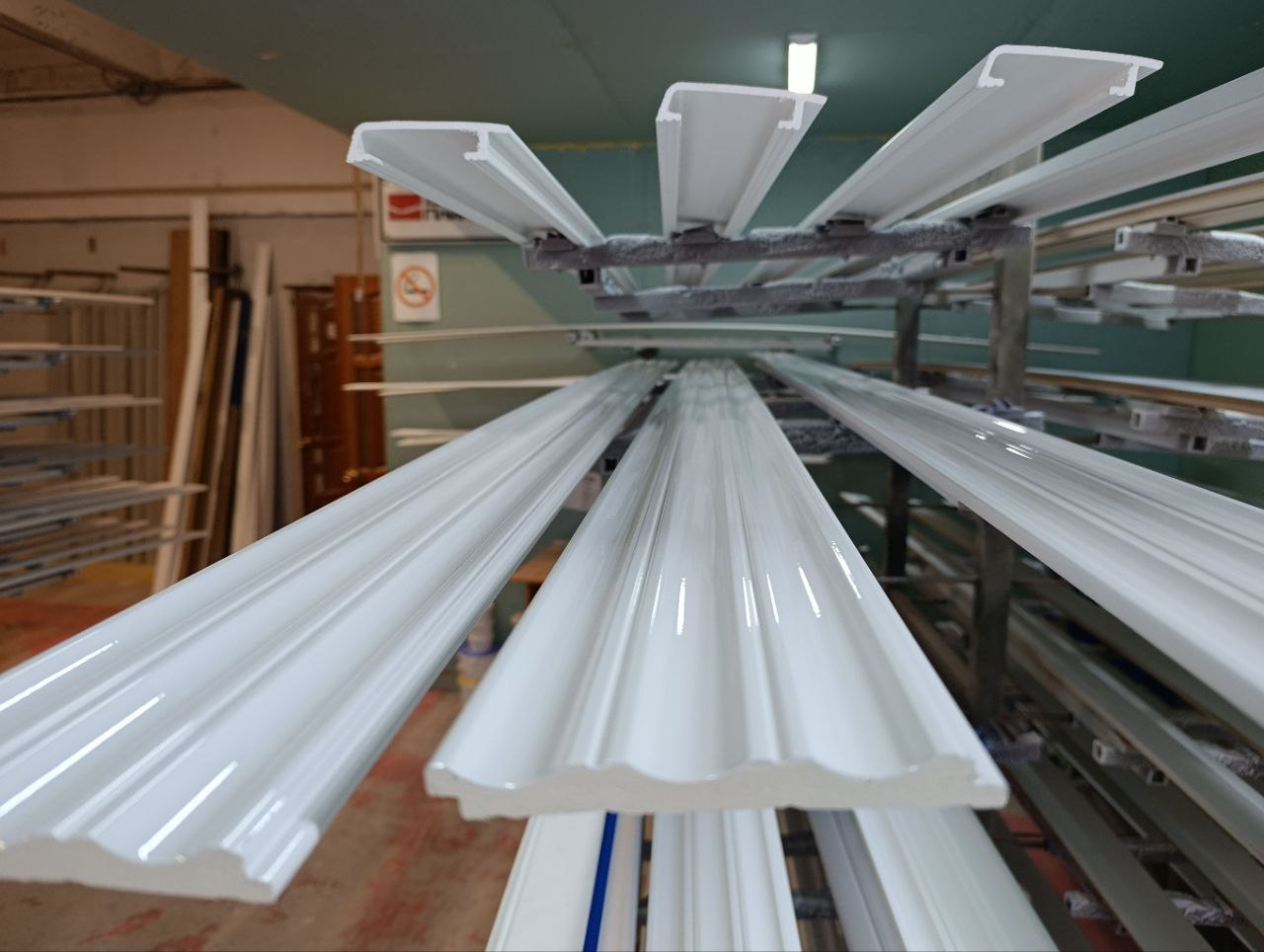 Стеновая панель HI WOOD белая. LV138 NP HI WOOD 120,0мм х 12,0мм х 2,7м. Окраска включена в стоимость