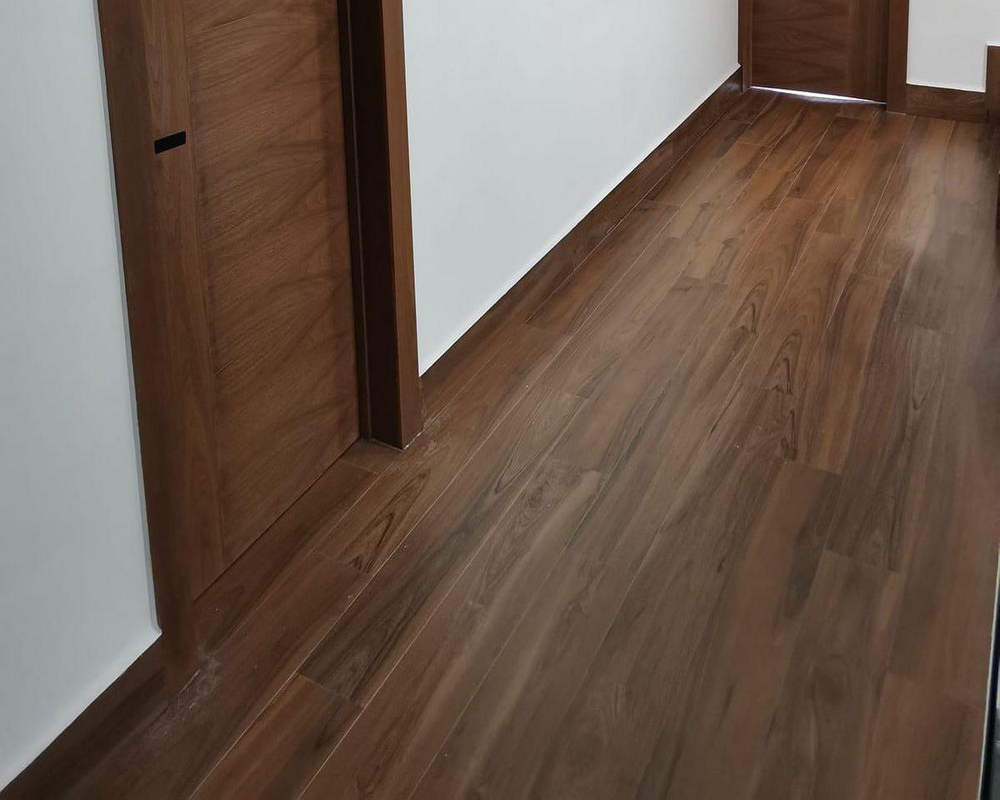 Плинтус напольный Salag Alpha 80 Монтанский Дуб 2,4м