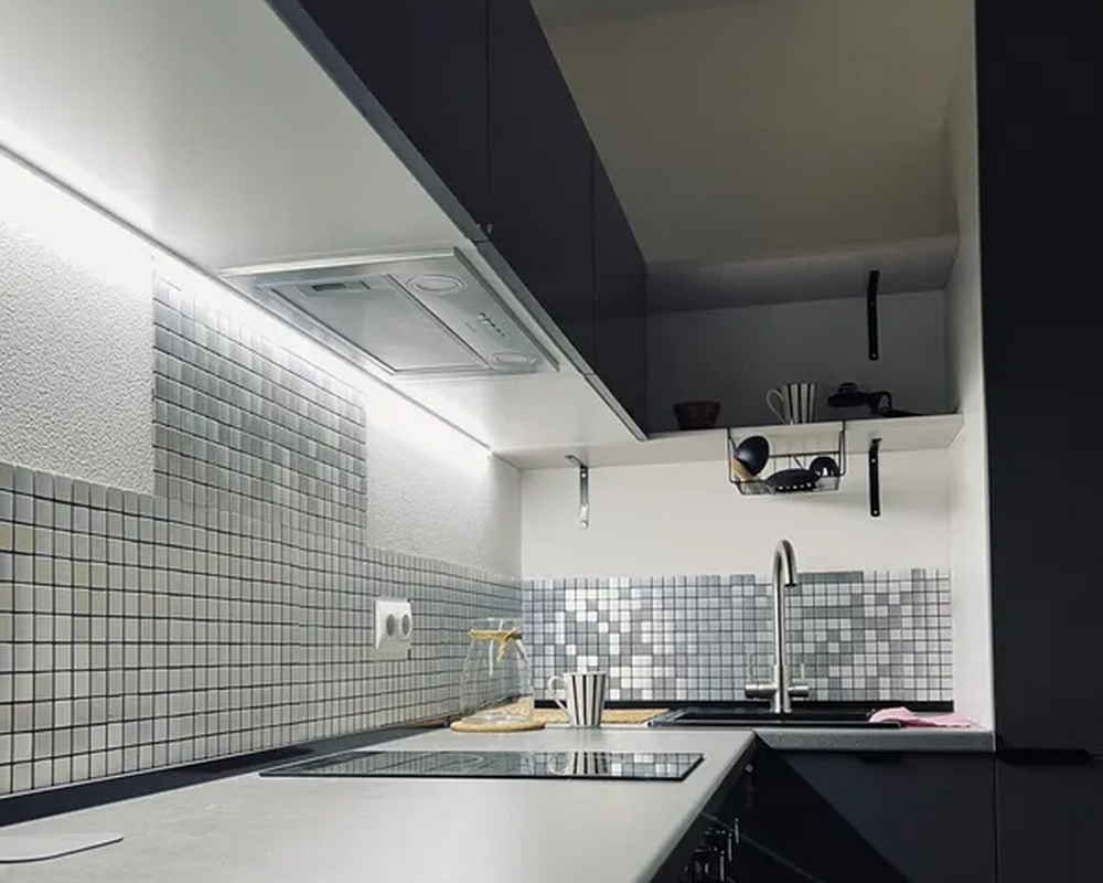 Плинтус для столешниц BL44 Sesamo 37*24*3000 мм.