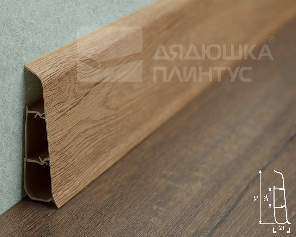Плинтус ПВХ со съемной панелью Идеал Деконика 70 мм 228 Дуб классик