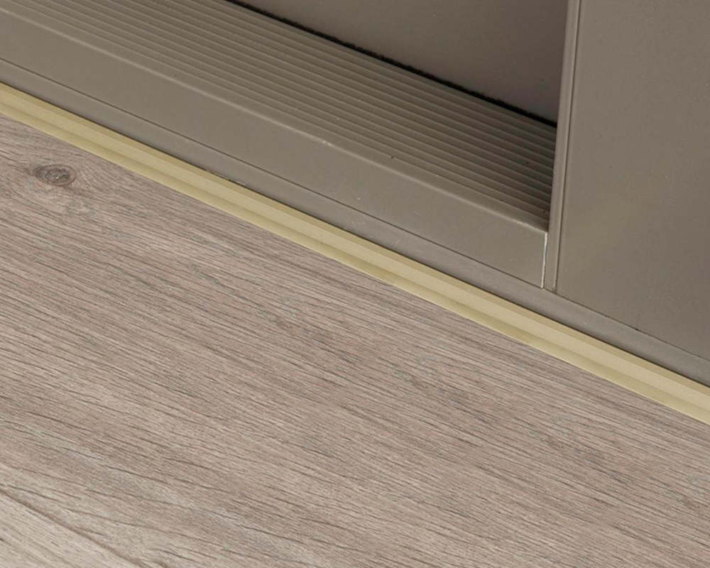 Профиль окантовочный ПК 05.2700.02л Золото