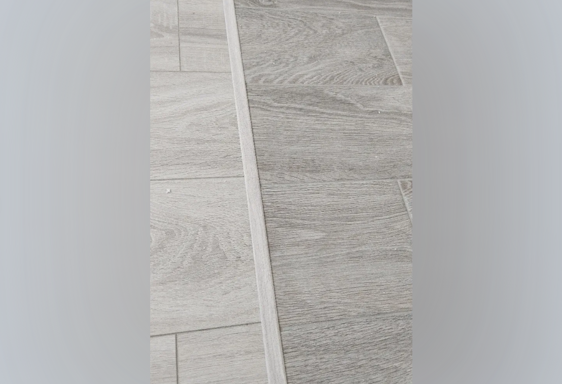 Т-образный порог MAGIC STICK. 20 мм 0,9 м Дуб аляска