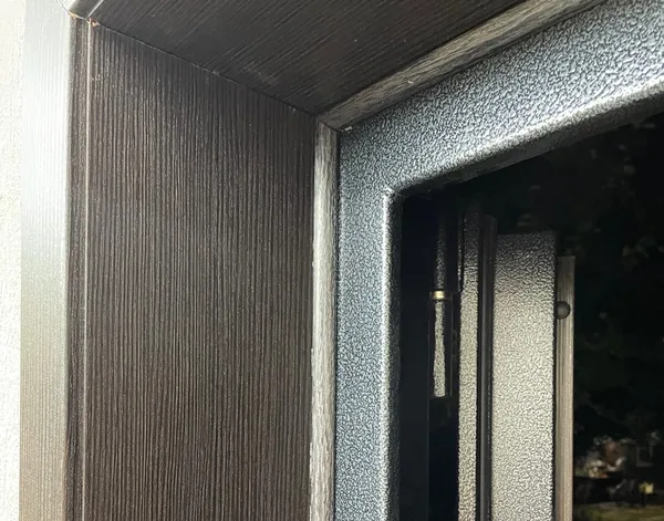 Галтель ПВХ LEMAL 14х14мм. 2,5м. 8607