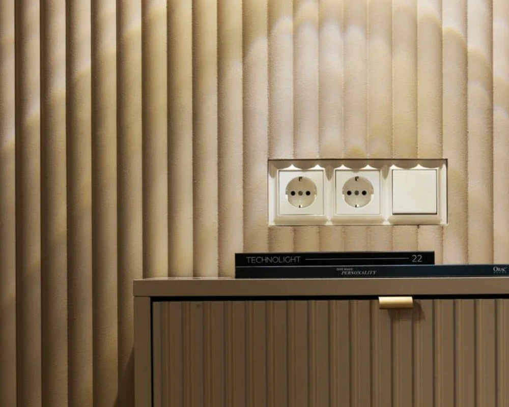 Панель МДФ ACUPAN 61.08.122504.92 облака 12х122х2760 мм Орех светлый