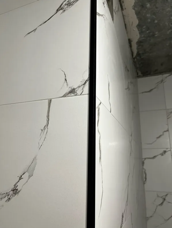 Угол декоративный 20х20 Уп 06-27.2700.515 Черный