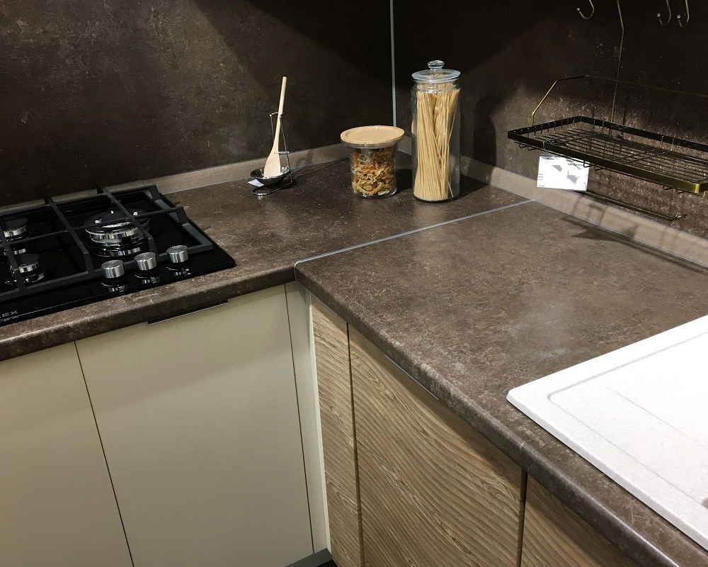 Плинтус для столешниц BL44 Дуб Гамильтон 37*24*3000 мм.