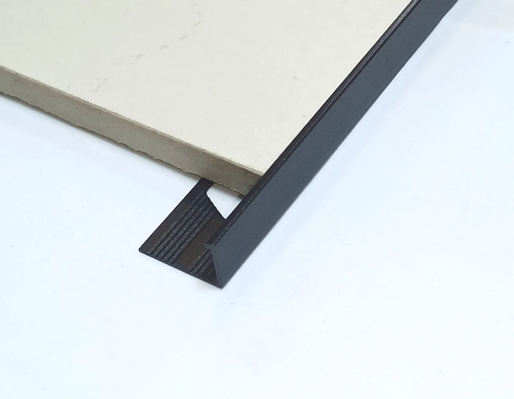 Профиль окантовочный Волшебная палочка MSPK 01-12.2700.15 12мм 2,7м Чёрный