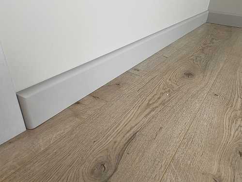 Плинтус МДФ Волшебная палочка 81402 81мм 2,4м.  Окрашенная. RAL 7036