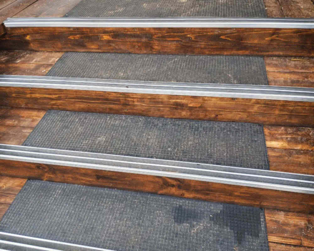 Порог одноуровневый ПС 08.1800.001 Без покрытия